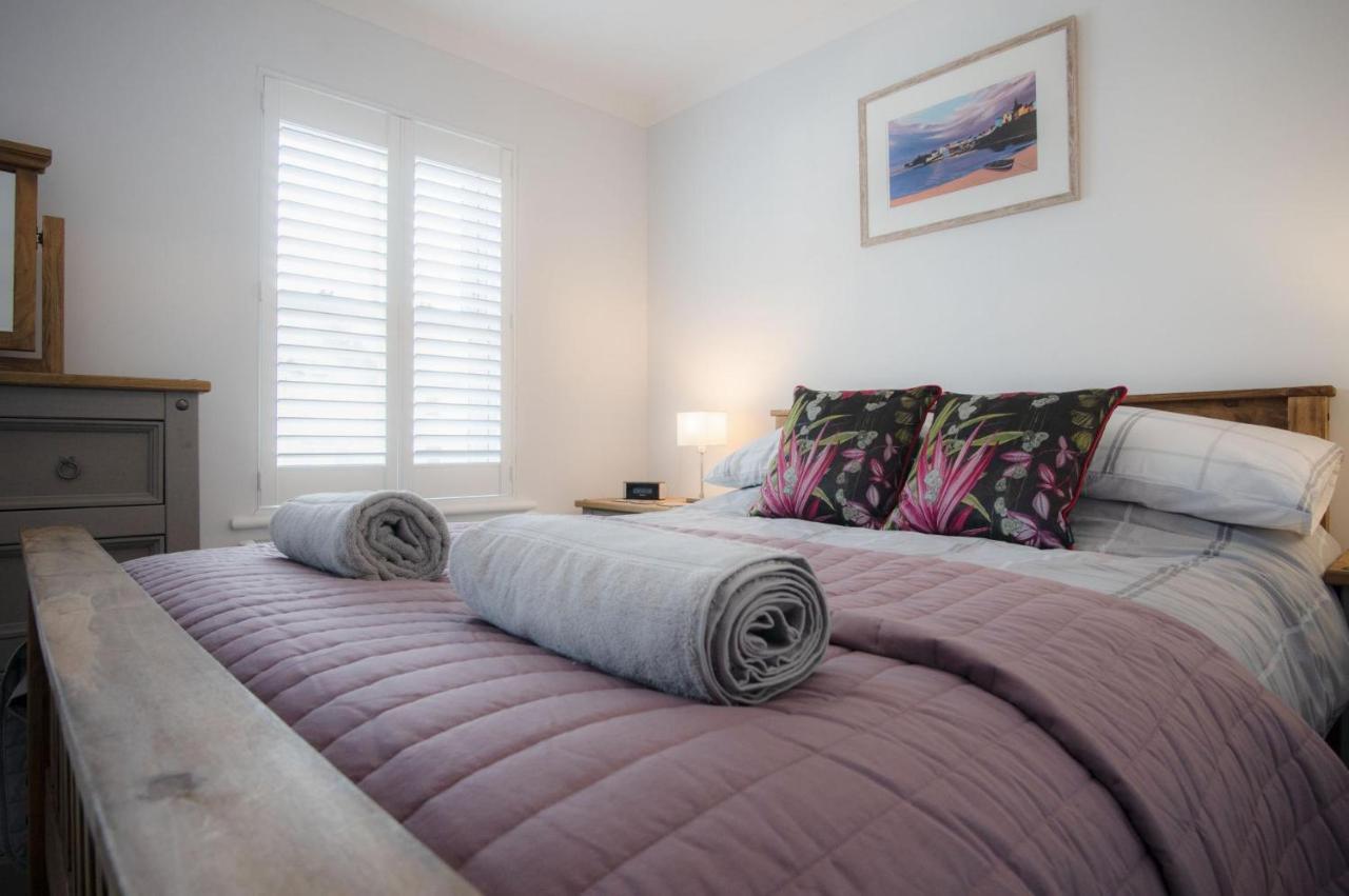 Ty Melyn - 2 Bedroom Cottage - Tenby Kültér fotó