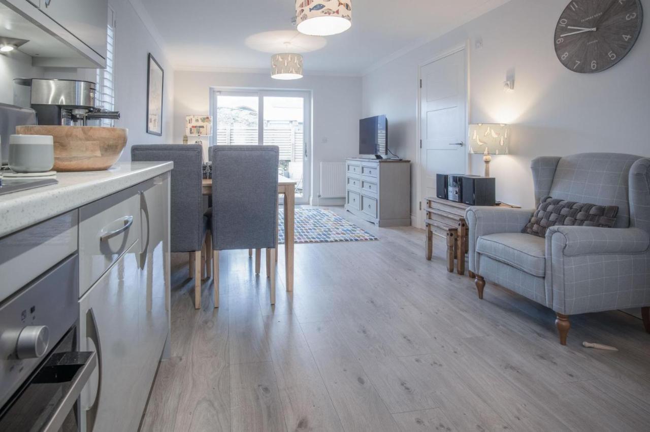 Ty Melyn - 2 Bedroom Cottage - Tenby Kültér fotó