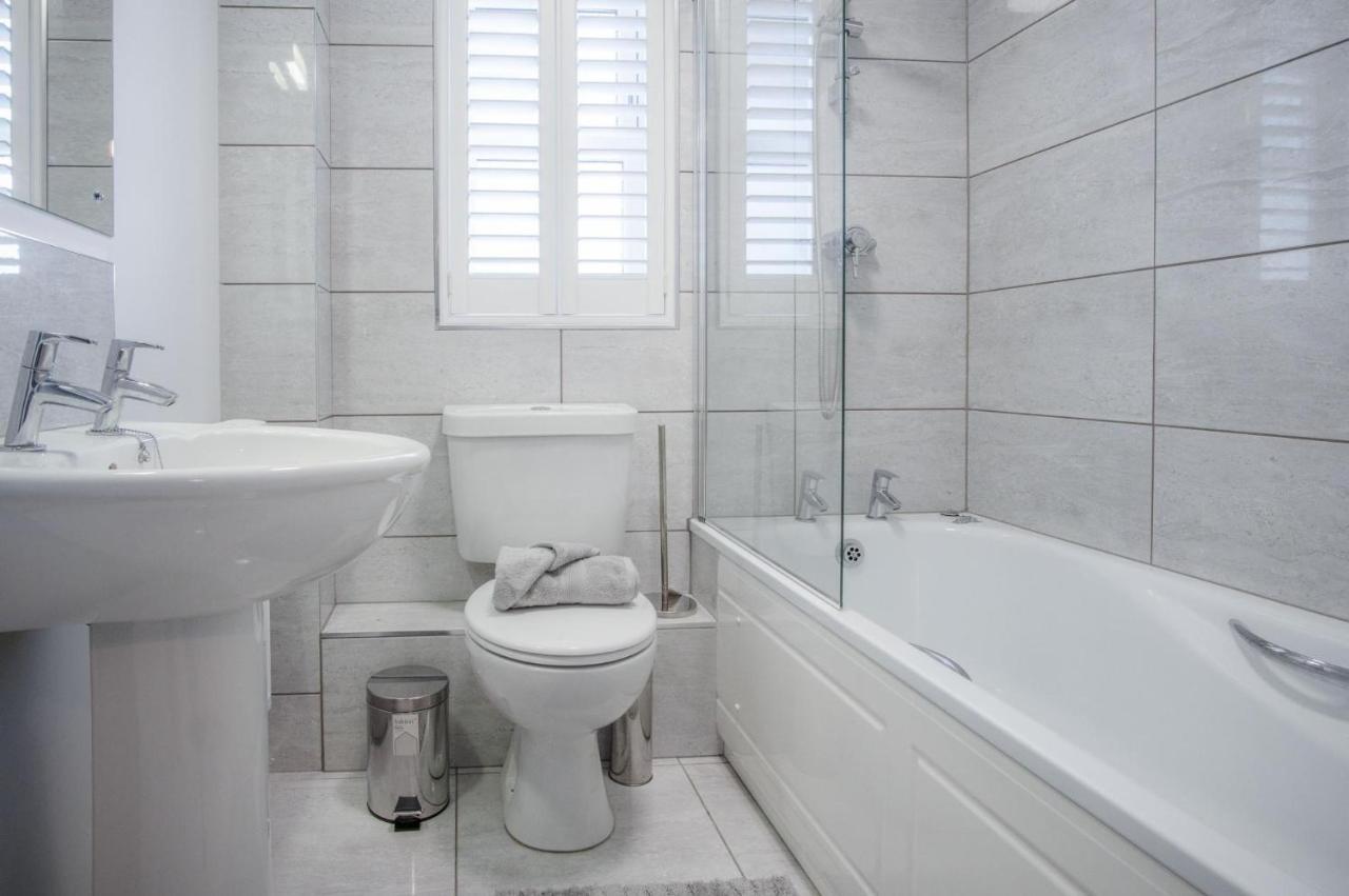 Ty Melyn - 2 Bedroom Cottage - Tenby Kültér fotó