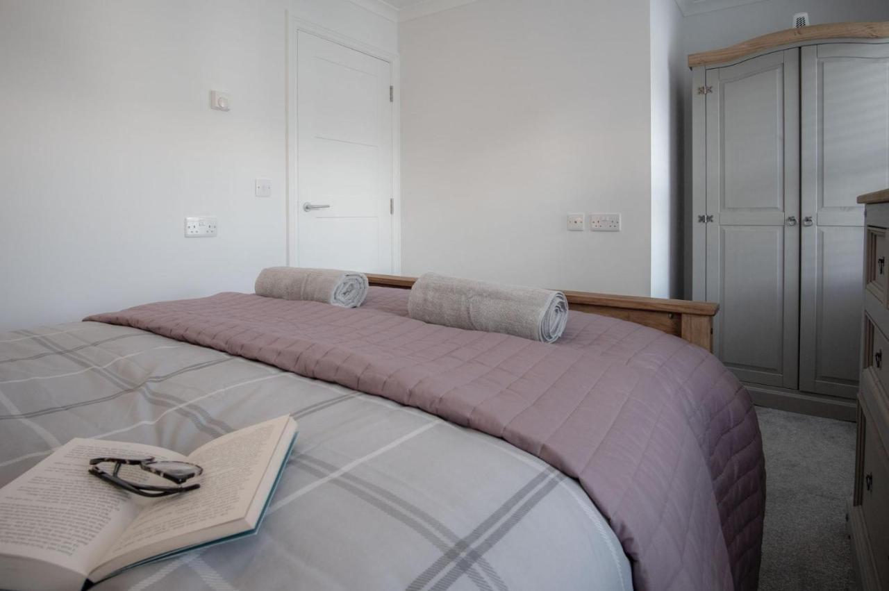 Ty Melyn - 2 Bedroom Cottage - Tenby Kültér fotó