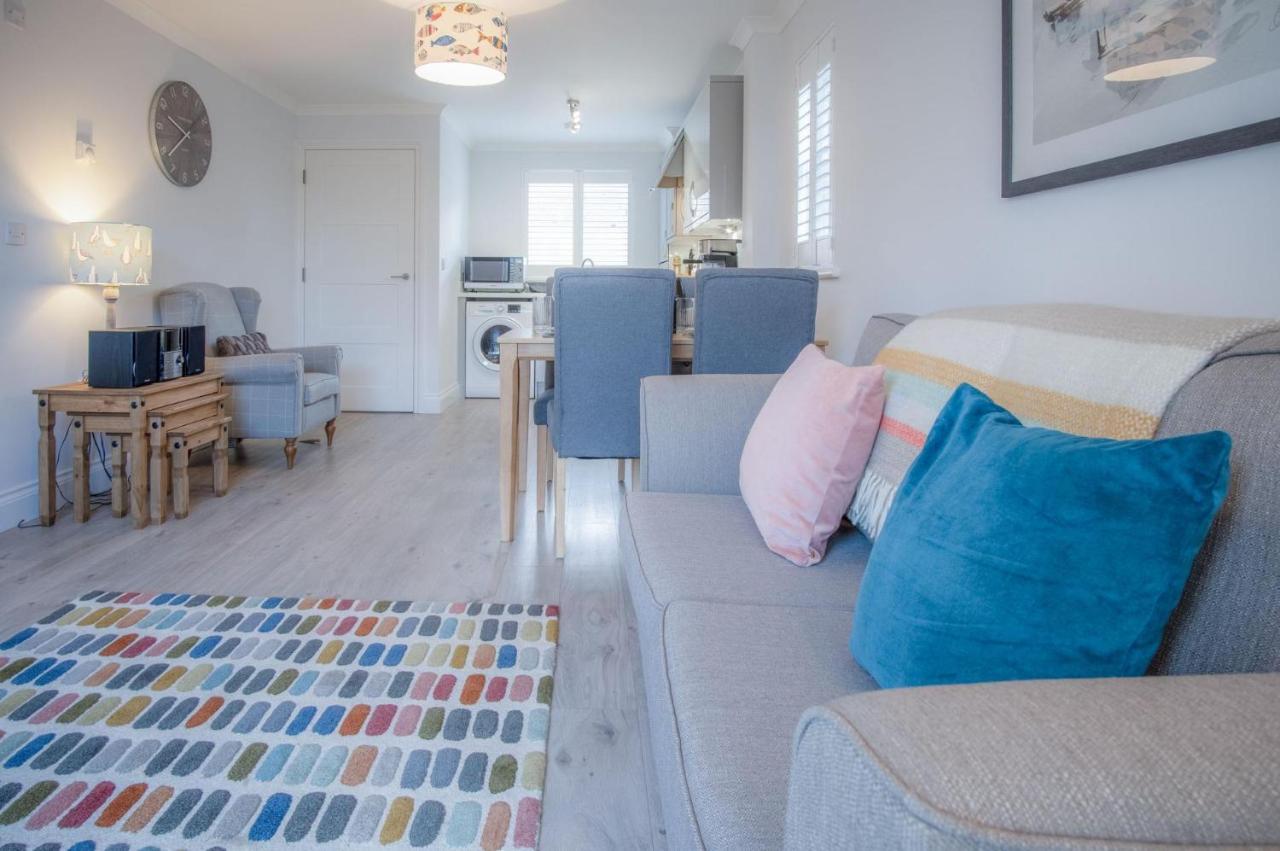 Ty Melyn - 2 Bedroom Cottage - Tenby Kültér fotó